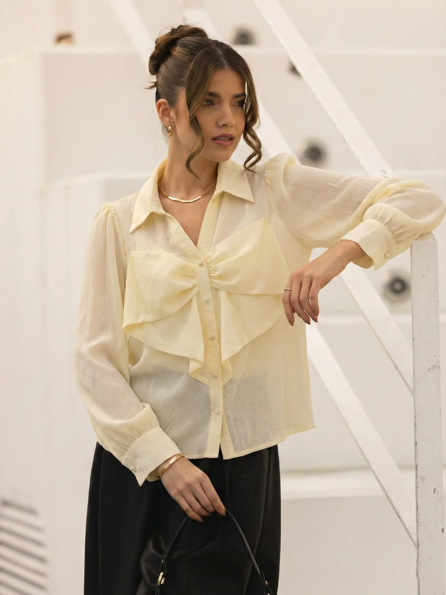 Blusa com Folho Frontal